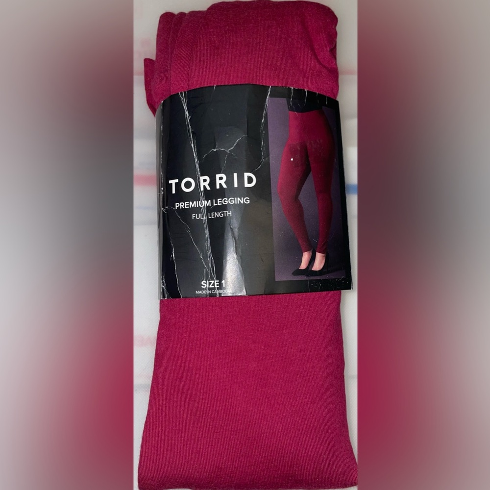 TORRID PREMIUM LEGGINGS FULL LENGTH BEET BURGUNDY HTF COLOR SIZE 1 NEW HTF